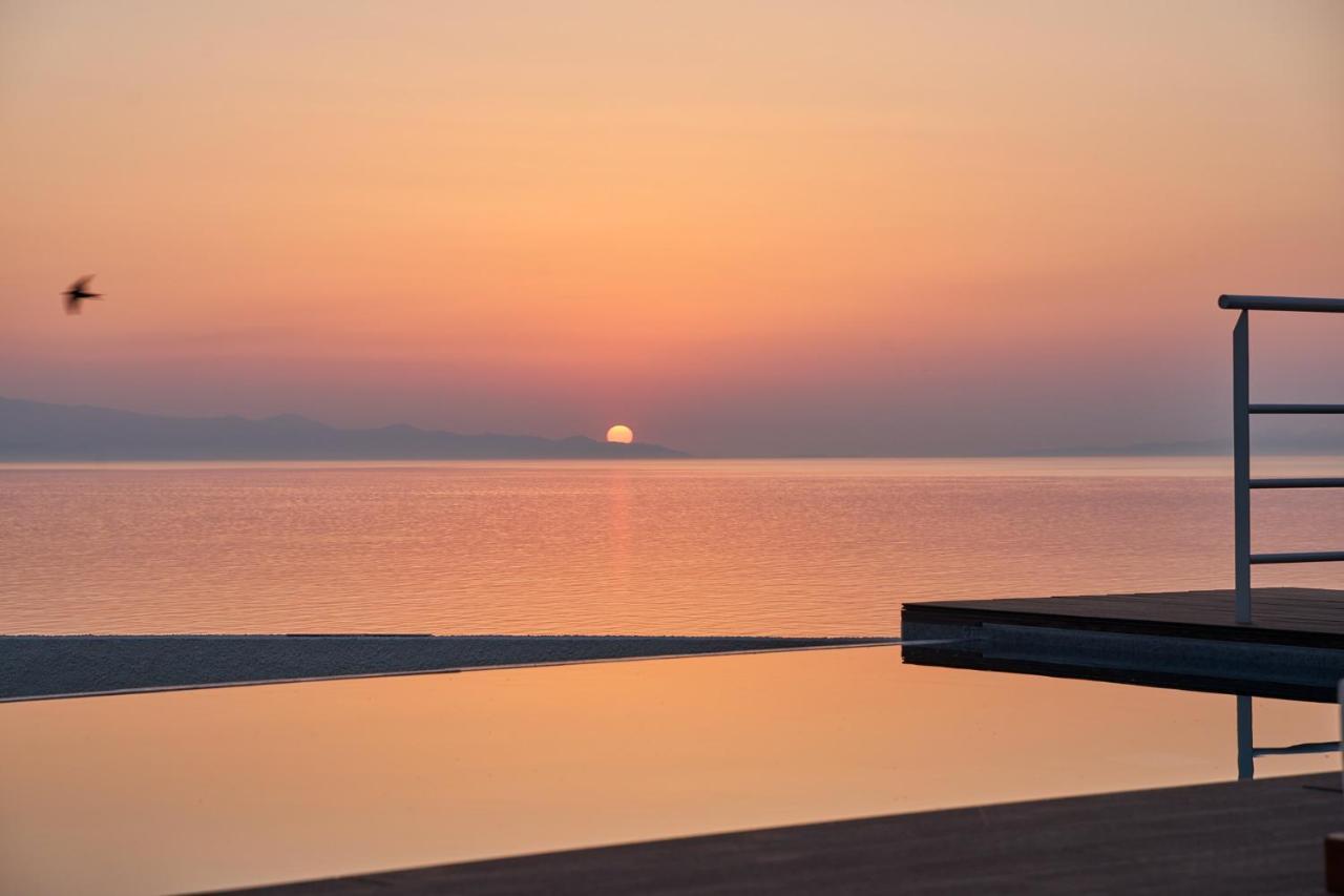 Blue Armonia Featuring Saltwater Heated Pool * Keratea