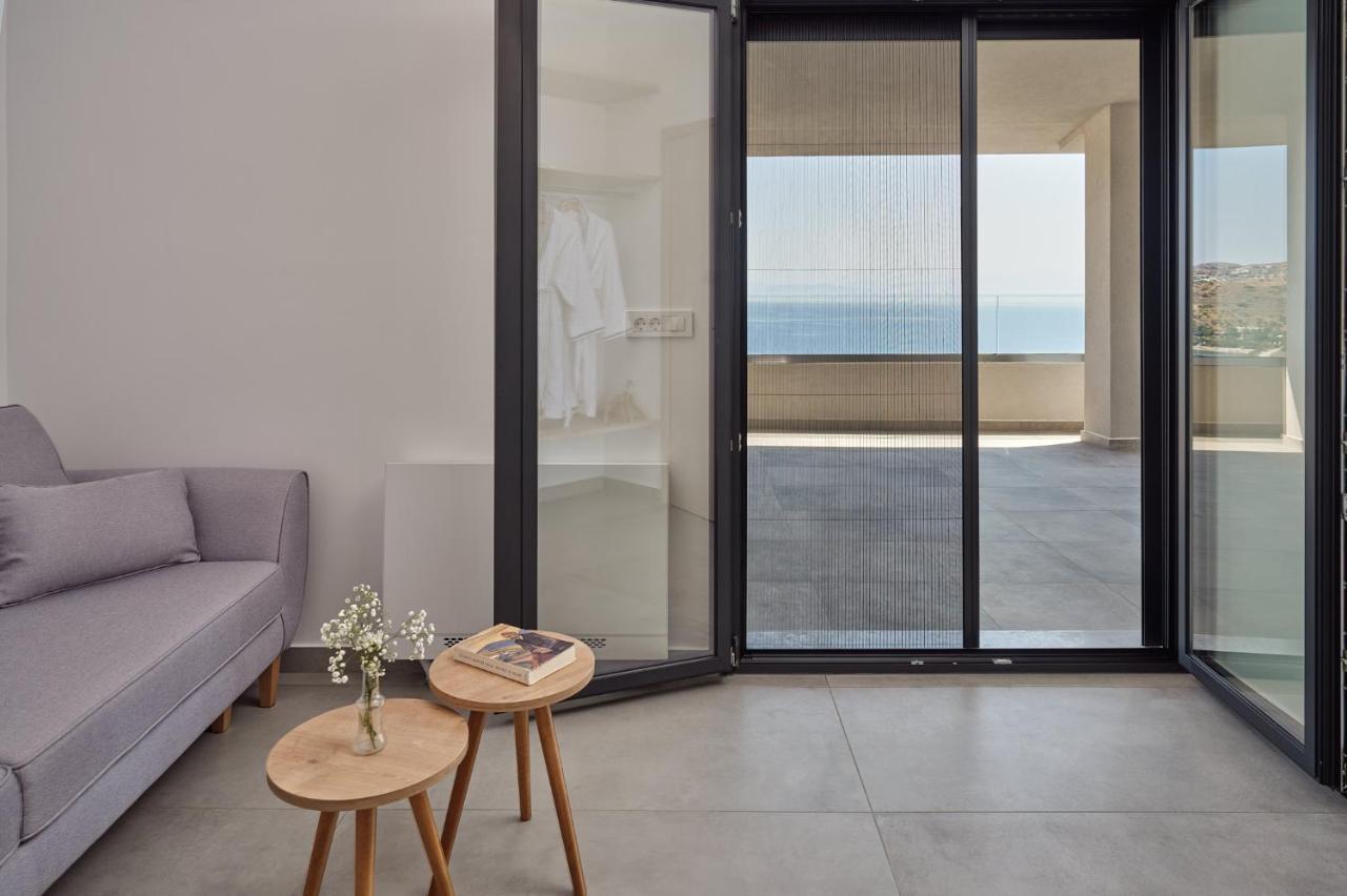 Blue Armonia Featuring Saltwater Heated Pool Villa