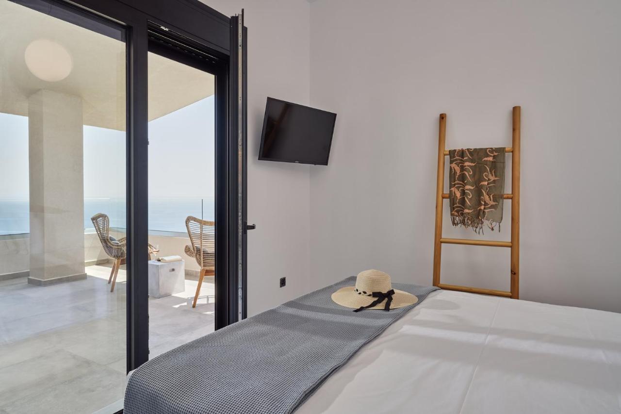Blue Armonia Featuring Saltwater Heated Pool *