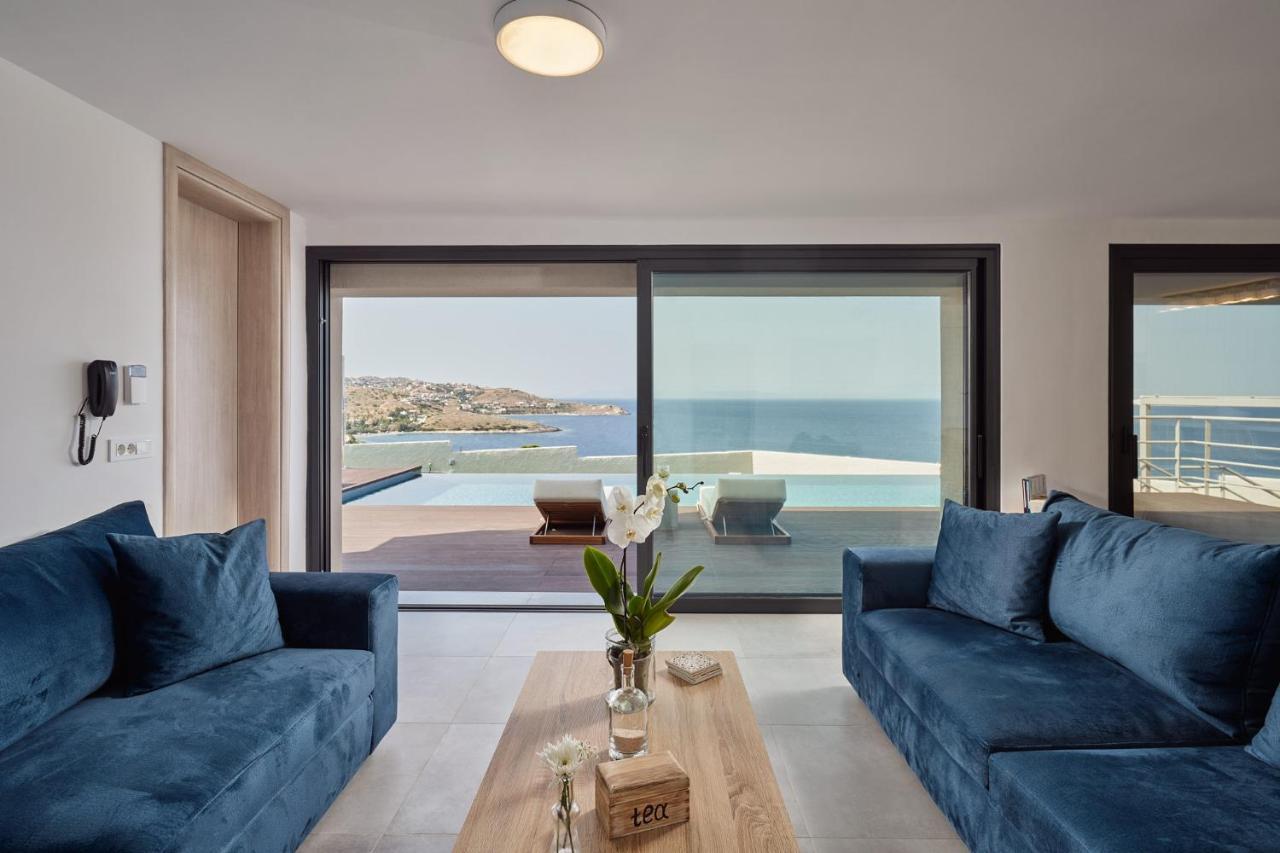 Blue Armonia Featuring Saltwater Heated Pool Villa